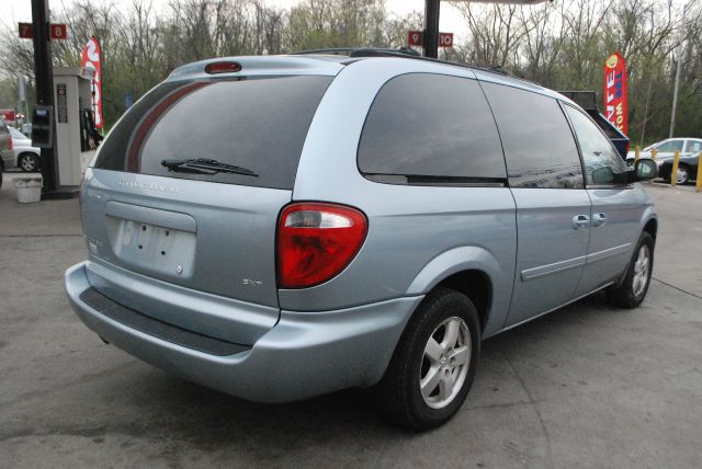 2005 Dodge Grand Caravan S