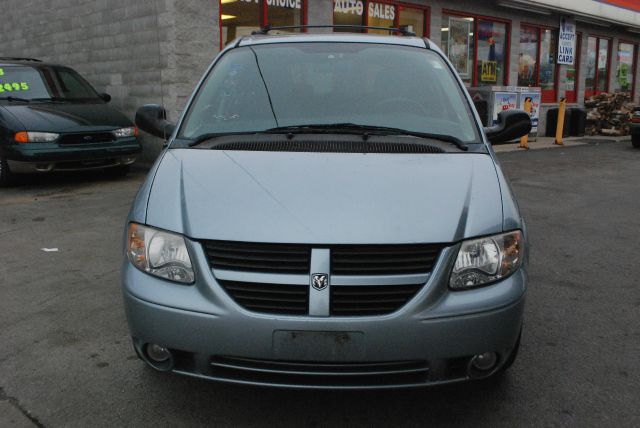 2005 Dodge Grand Caravan S