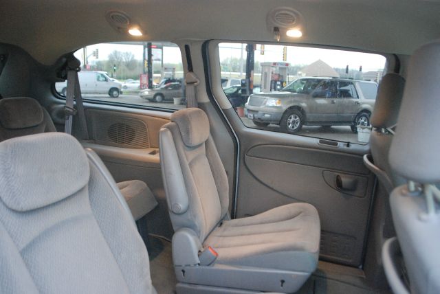 2005 Dodge Grand Caravan S