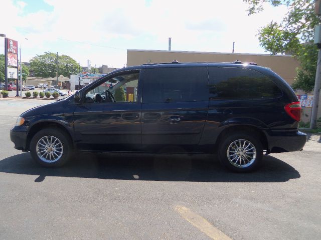 2005 Dodge Grand Caravan CREW DSL XLT 4WD