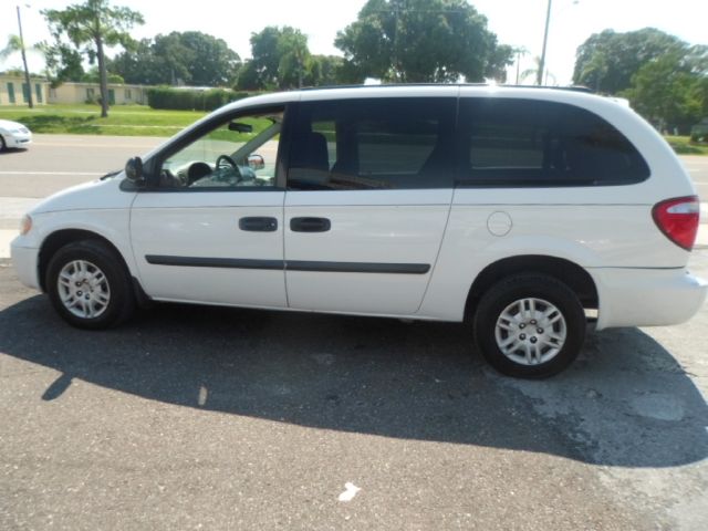 2005 Dodge Grand Caravan SE