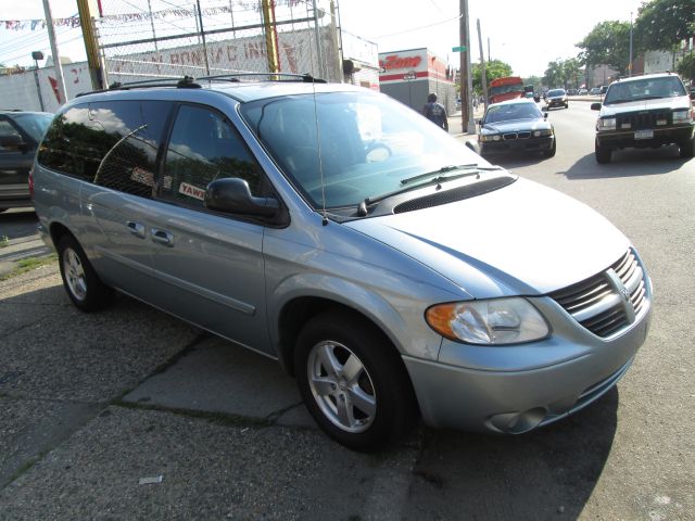 2005 Dodge Grand Caravan S