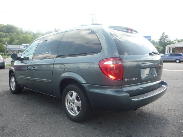 2005 Dodge Grand Caravan S