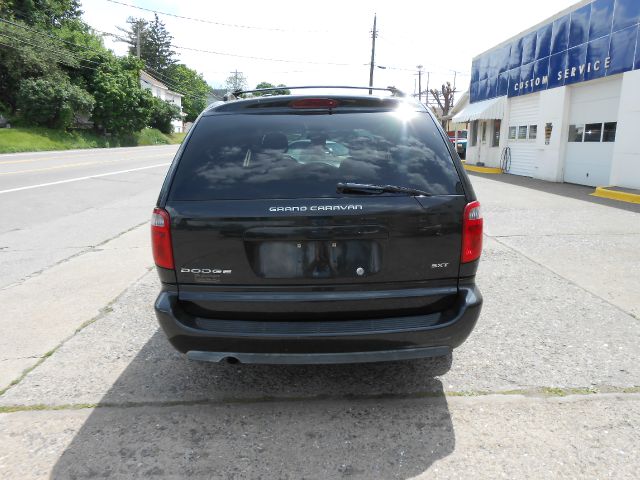 2005 Dodge Grand Caravan S