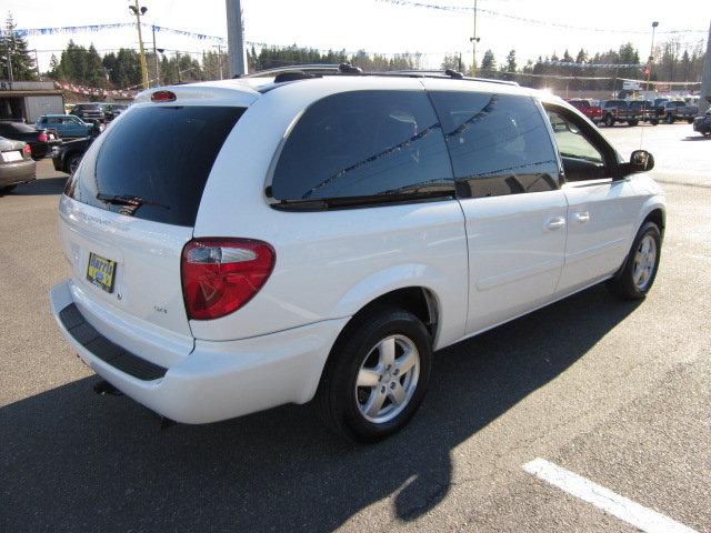 2005 Dodge Grand Caravan S