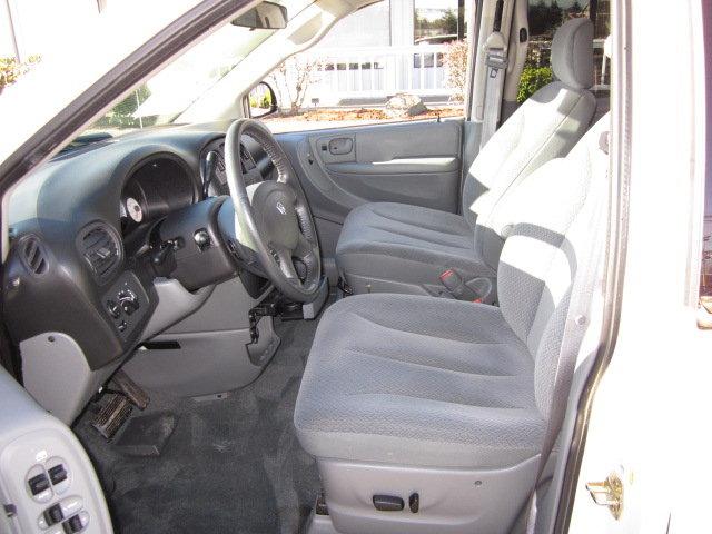 2005 Dodge Grand Caravan S