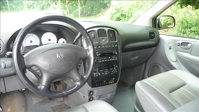 2005 Dodge Grand Caravan S