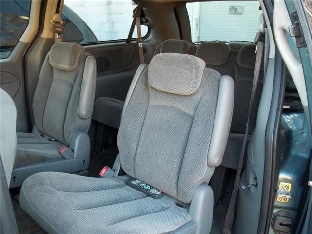 2005 Dodge Grand Caravan S