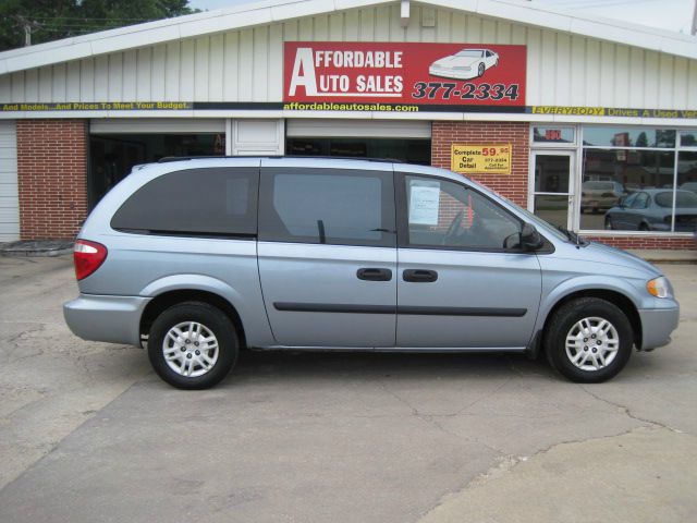 2005 Dodge Grand Caravan SE