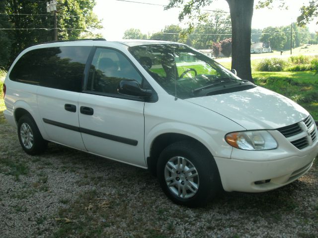 2005 Dodge Grand Caravan SE