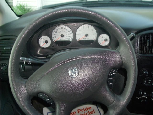 2005 Dodge Grand Caravan SE