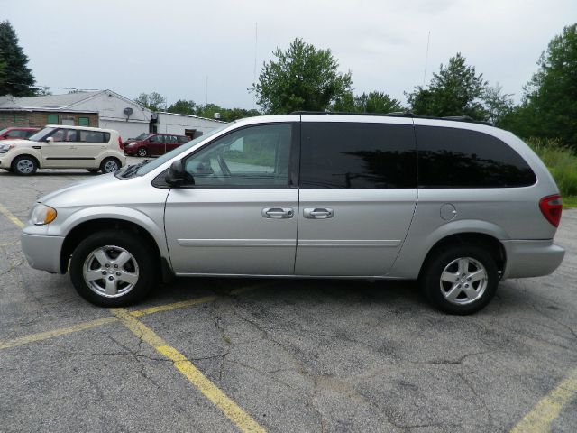 2005 Dodge Grand Caravan S