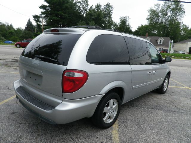 2005 Dodge Grand Caravan S