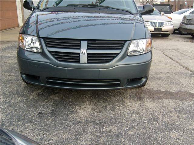 2005 Dodge Grand Caravan SE