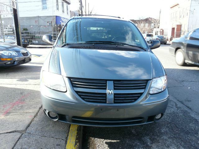 2005 Dodge Grand Caravan S