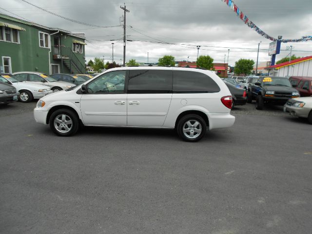 2005 Dodge Grand Caravan S