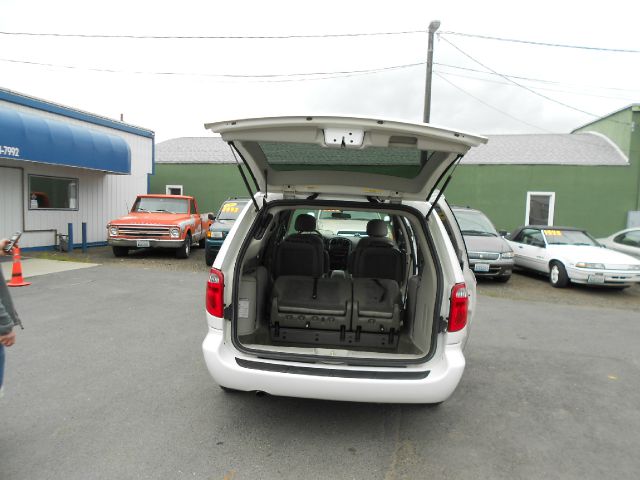 2005 Dodge Grand Caravan S