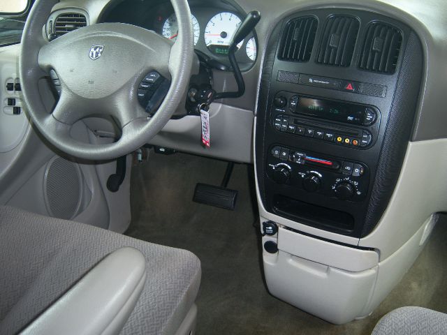 2006 Dodge Grand Caravan SE