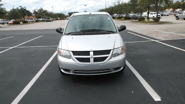 2006 Dodge Grand Caravan SE