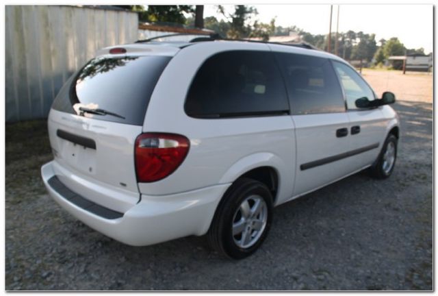 2006 Dodge Grand Caravan SE