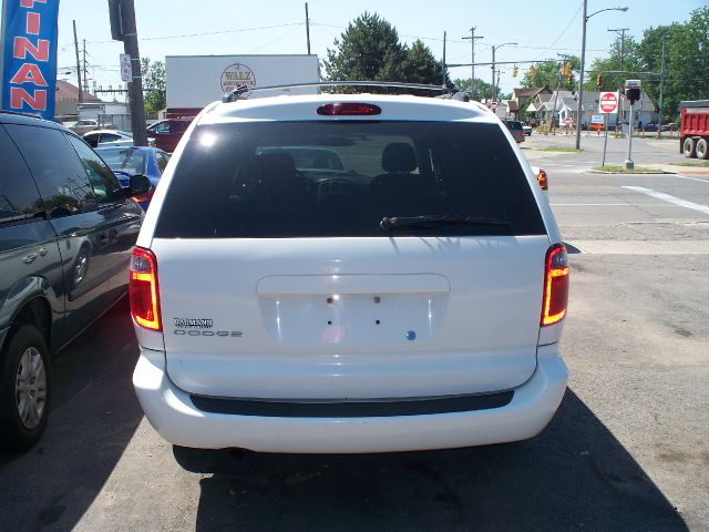 2006 Dodge Grand Caravan SE