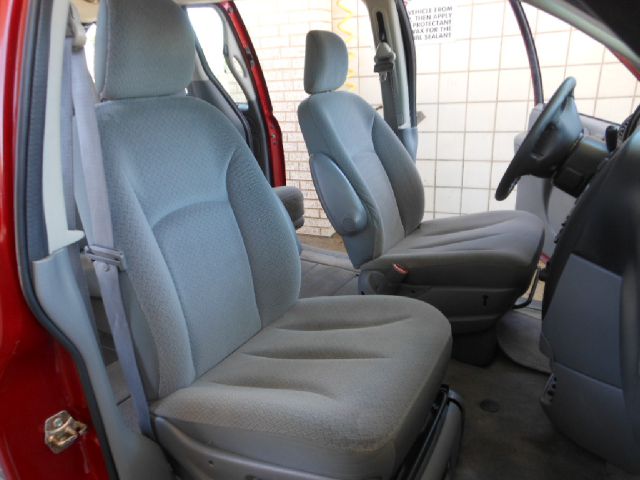 2006 Dodge Grand Caravan SE