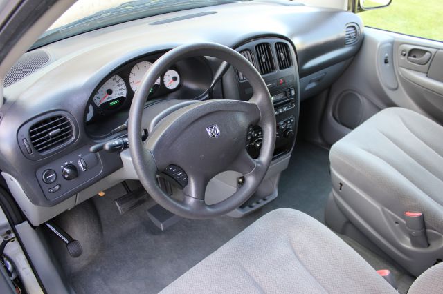 2006 Dodge Grand Caravan SE