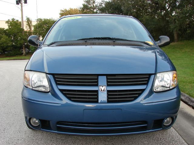 2006 Dodge Grand Caravan Luxury Edition