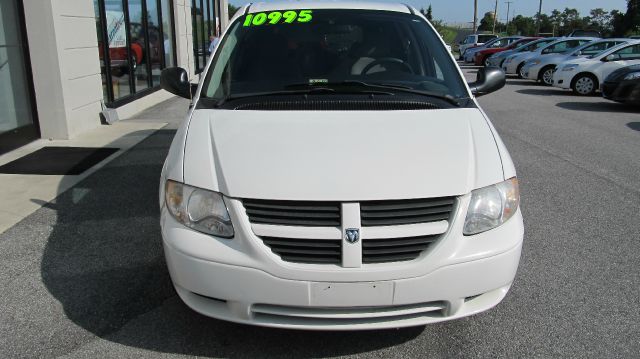 2006 Dodge Grand Caravan SE