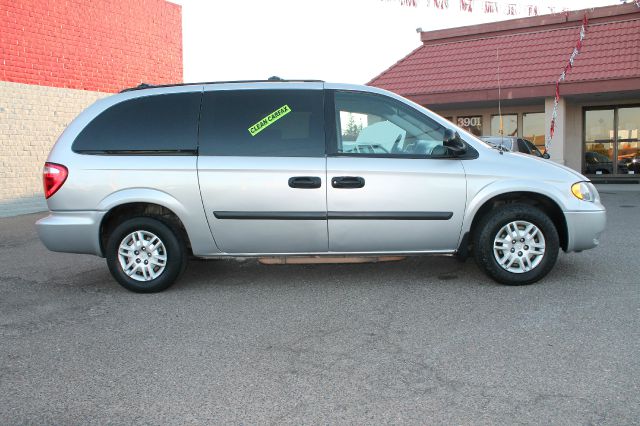 2006 Dodge Grand Caravan SE