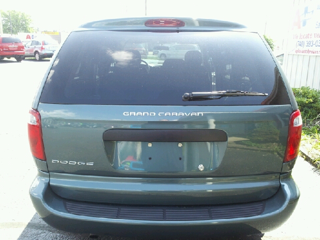 2006 Dodge Grand Caravan SE