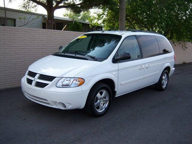 2007 Dodge Grand Caravan XLT 4X4 Super Cab Long Bed