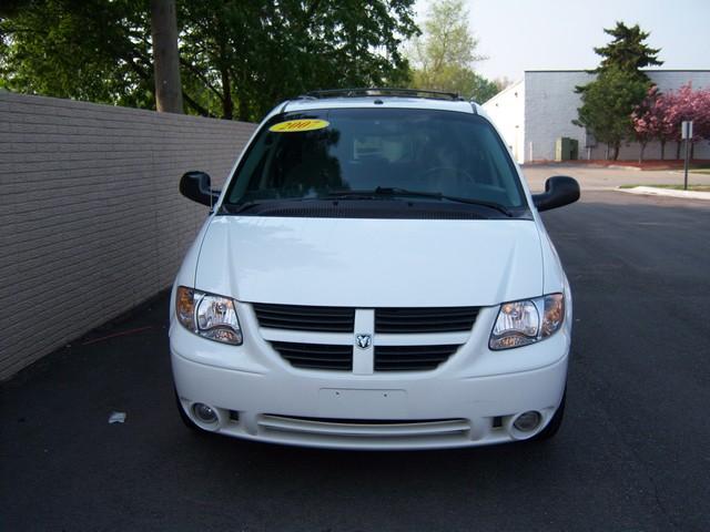 2007 Dodge Grand Caravan XLT 4X4 Super Cab Long Bed