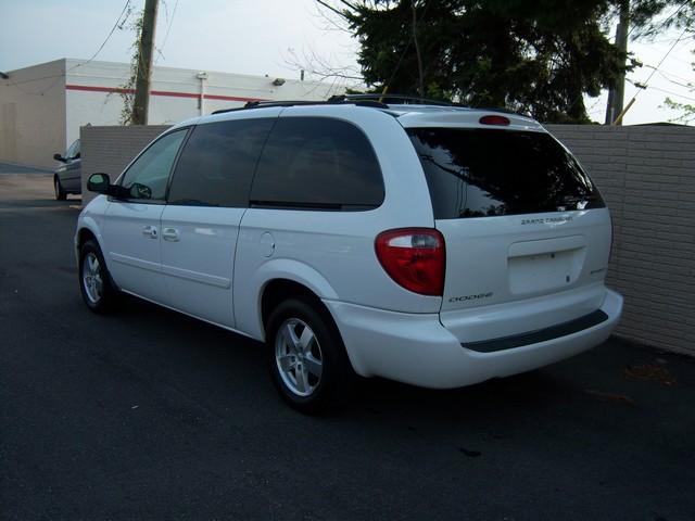 2007 Dodge Grand Caravan XLT 4X4 Super Cab Long Bed