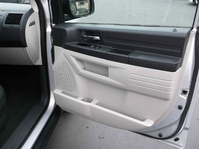 2008 Dodge Grand Caravan Unknown