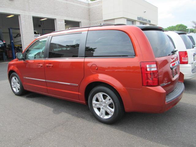 2008 Dodge Grand Caravan Touring AT 2WD W/ NAVI