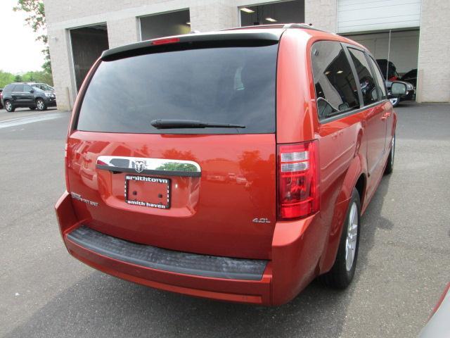 2008 Dodge Grand Caravan Touring AT 2WD W/ NAVI