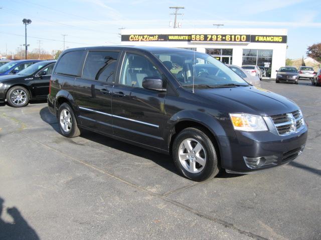 2008 Dodge Grand Caravan Touring AT 2WD W/ NAVI