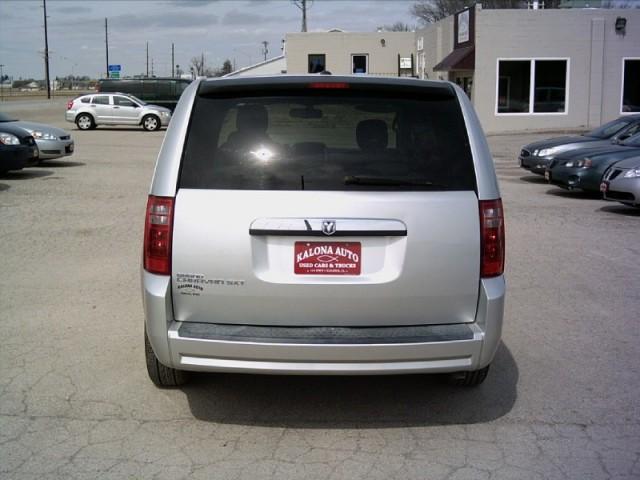 2008 Dodge Grand Caravan Touring AT 2WD W/ NAVI