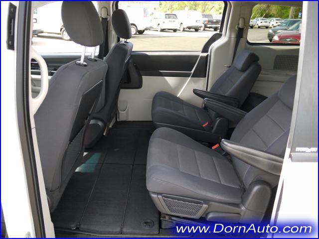 2009 Dodge Grand Caravan SE