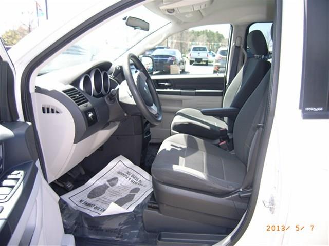 2009 Dodge Grand Caravan SE