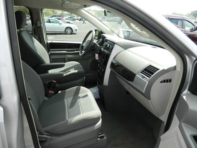 2010 Dodge Grand Caravan S