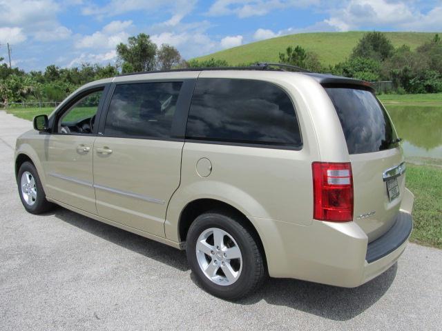 2010 Dodge Grand Caravan S