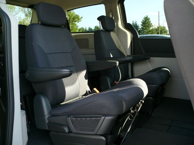 2010 Dodge Grand Caravan S