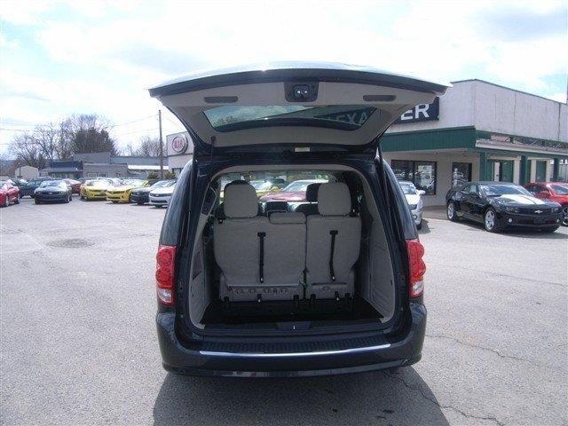 2011 Dodge Grand Caravan LTD