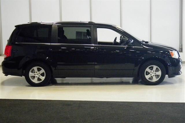 2011 Dodge Grand Caravan 4X4- SR5- Double Cab