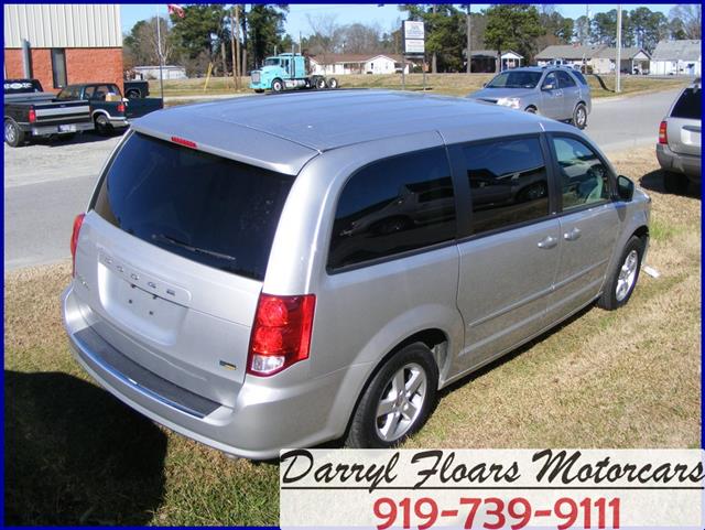 2011 Dodge Grand Caravan 2500/9ftbossplow/8ftsander