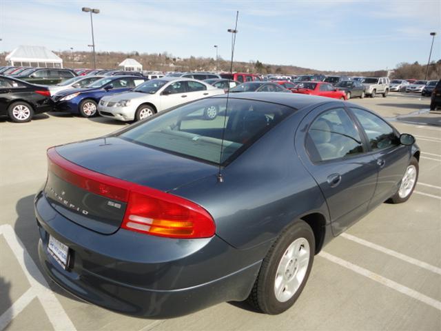 2003 Dodge Intrepid 5D Sedan