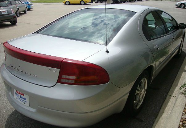 2004 Dodge Intrepid SE