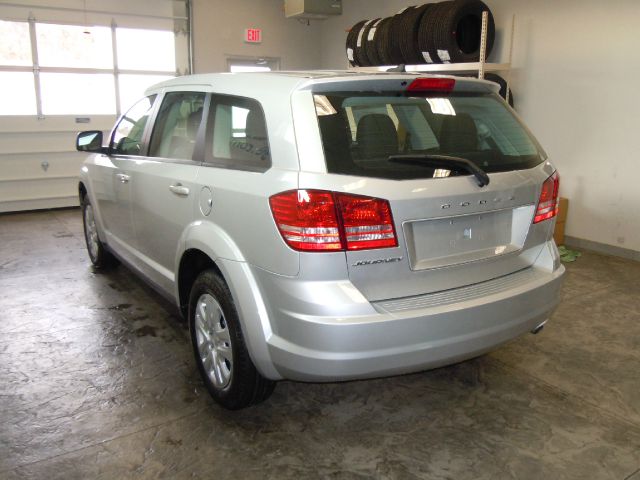 2014 Dodge Journey AWD, Ground Effects